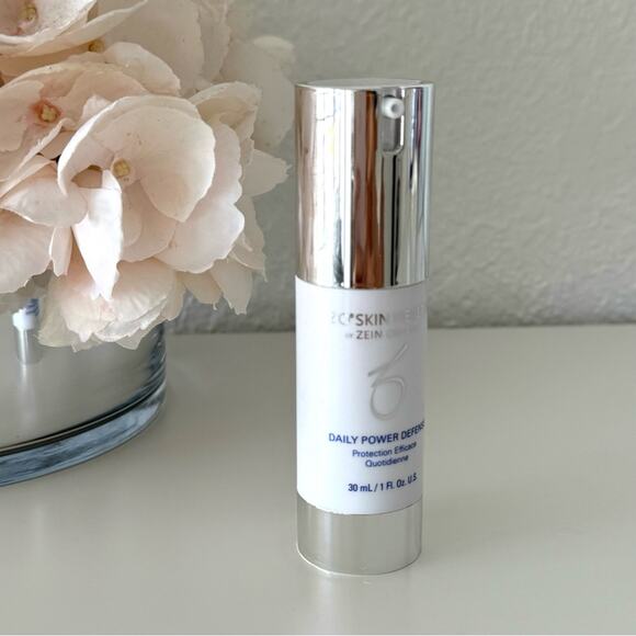 NEW!!! Daily Power Defense (Travel Size) by ZO Skin Health Retail 118$ - Picture 1 of 6